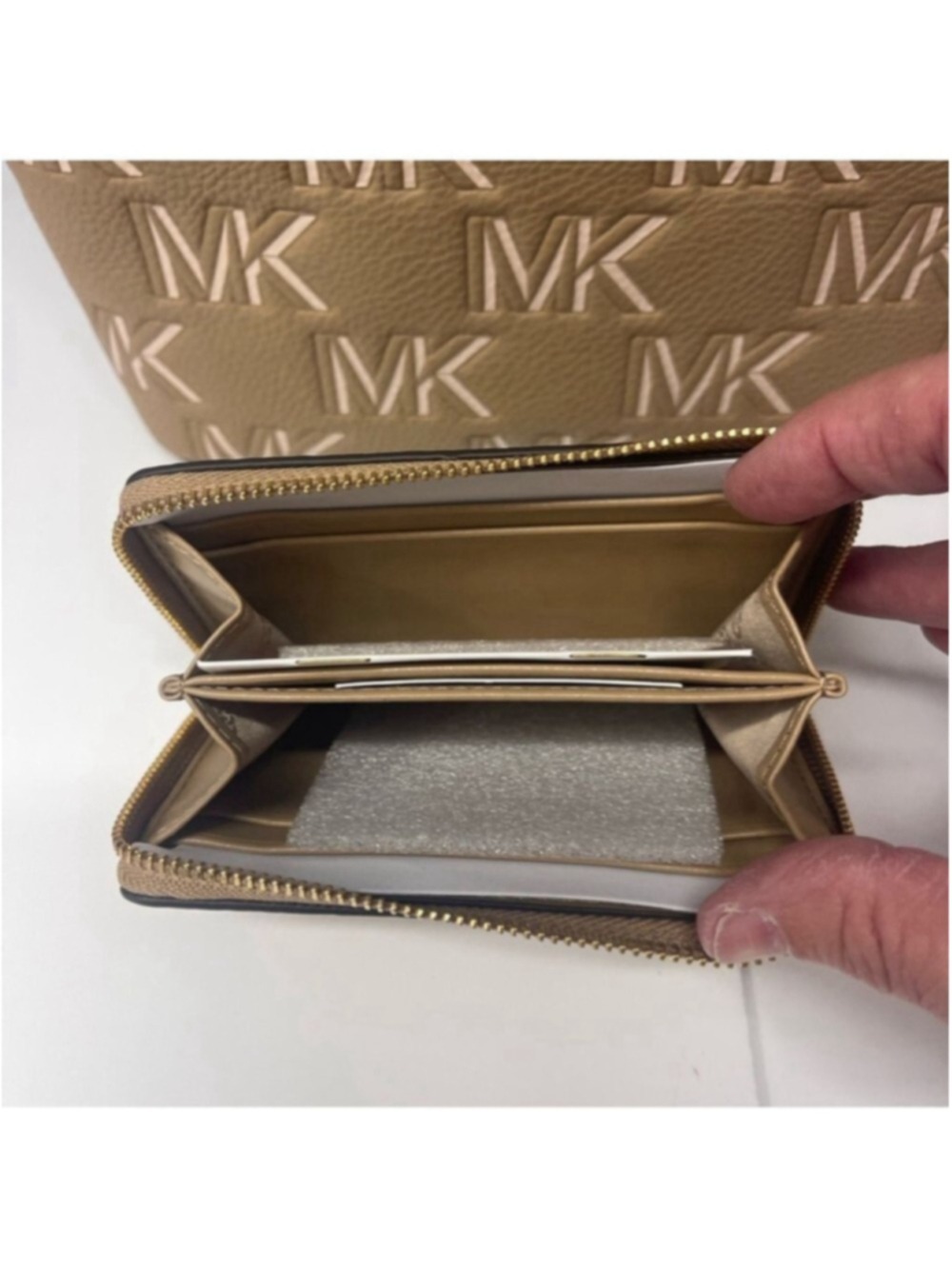 Michael Kors Eliza Small Embossed Tote & Matching Wallet Camel Brown Tan Logo - Picture 14 of 15